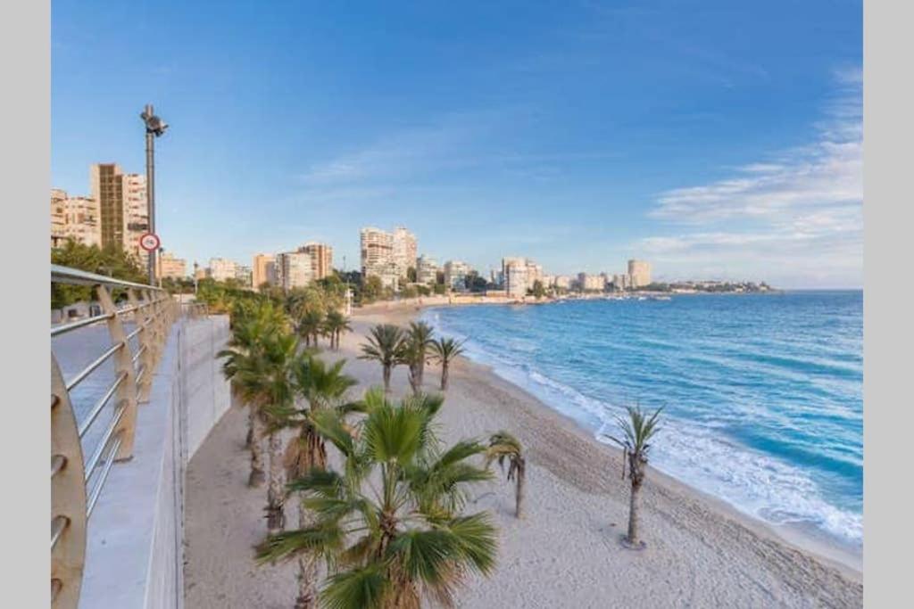 Playa Albufereta. Espectaculares Vistas Al Mar. Lägenhet Alicante Exteriör bild